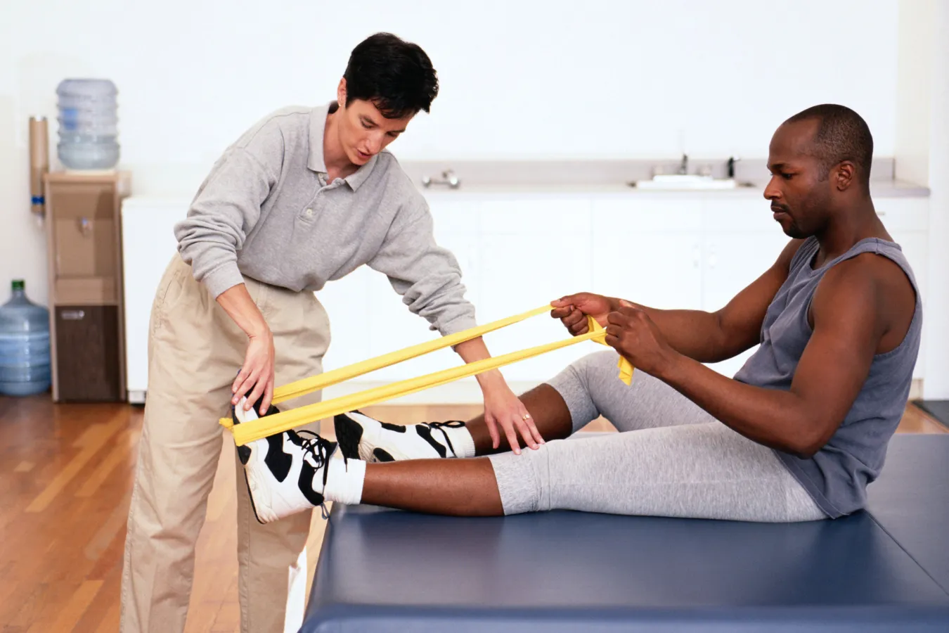Advanced non-invasive therapies for chronic tendon regeneration
